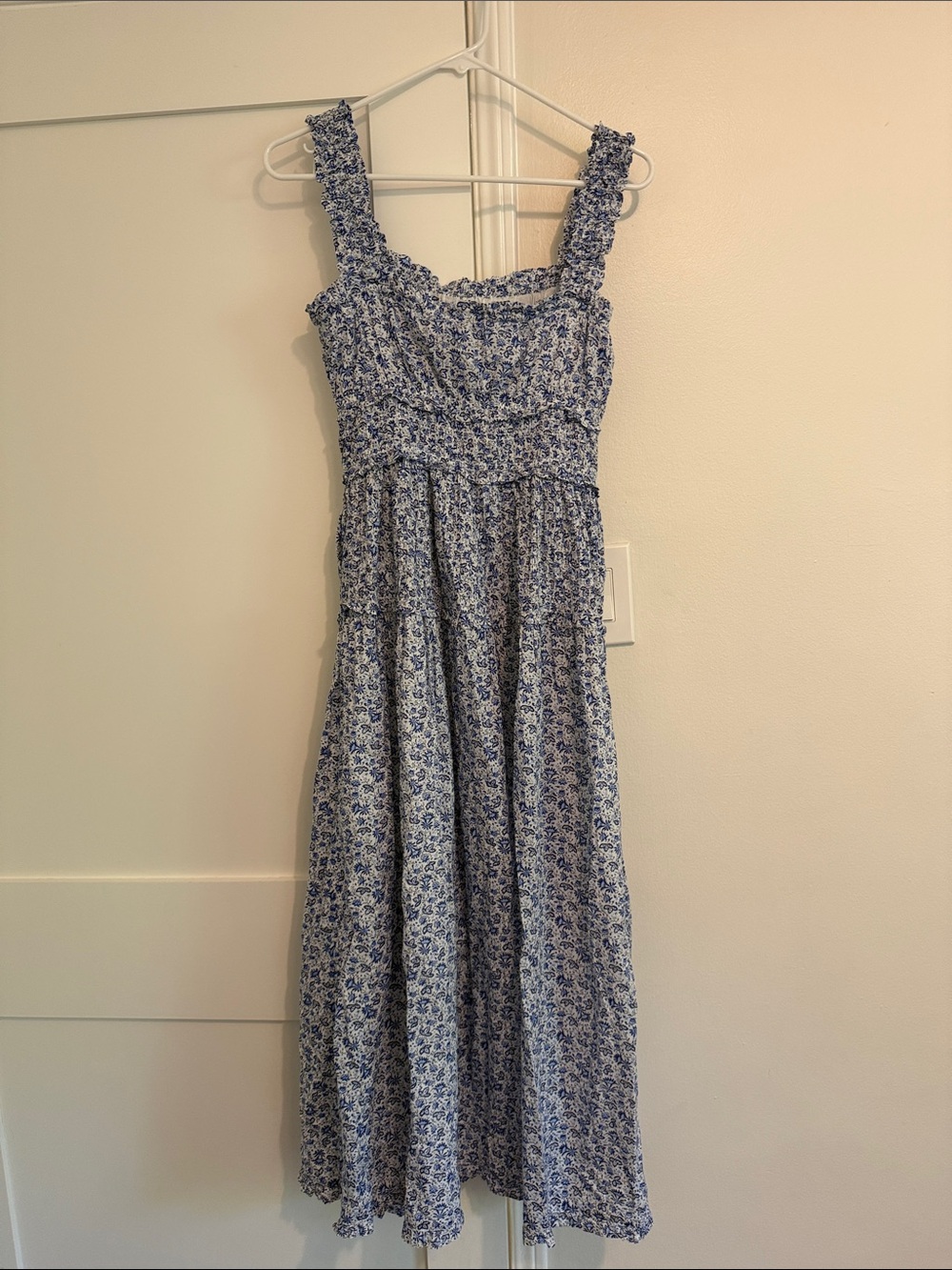 GAP Blue and White Floral Maxi Dress - Picture 3 of 3